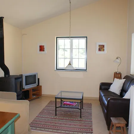 Dom wakacyjny Spacious On Estate Near *