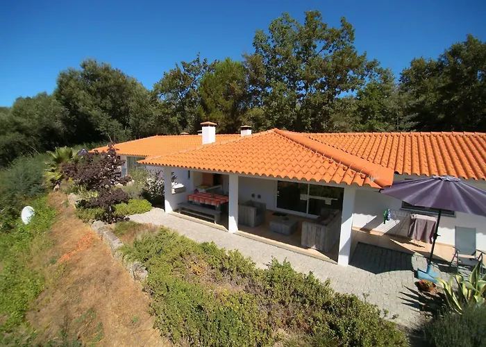 別荘 Spacious On Estate Near Covas